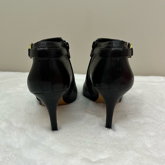 Coach Black Women’s Black Leather Salene Boots w Gold Ankle Bootie Heel Size 10 - Picture 6 of 16